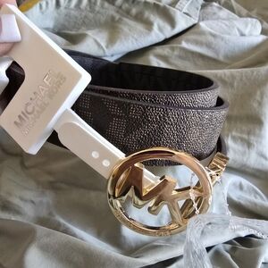 NWT Michael Kors Women’s MK Reversible Belt Size Large
